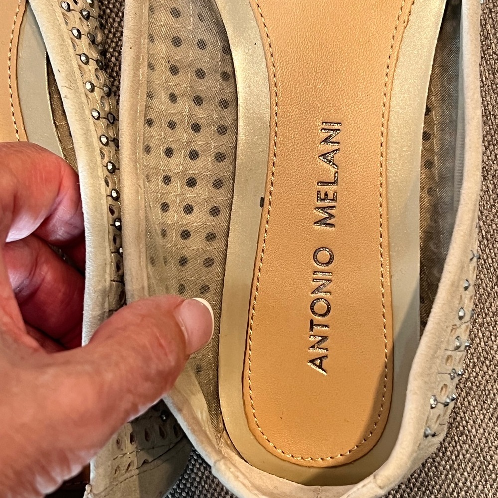 Like New Antonio Melani Tan Leather Perforated Crystal Detail Ballerina Flats 7! - Picture 9 of 14